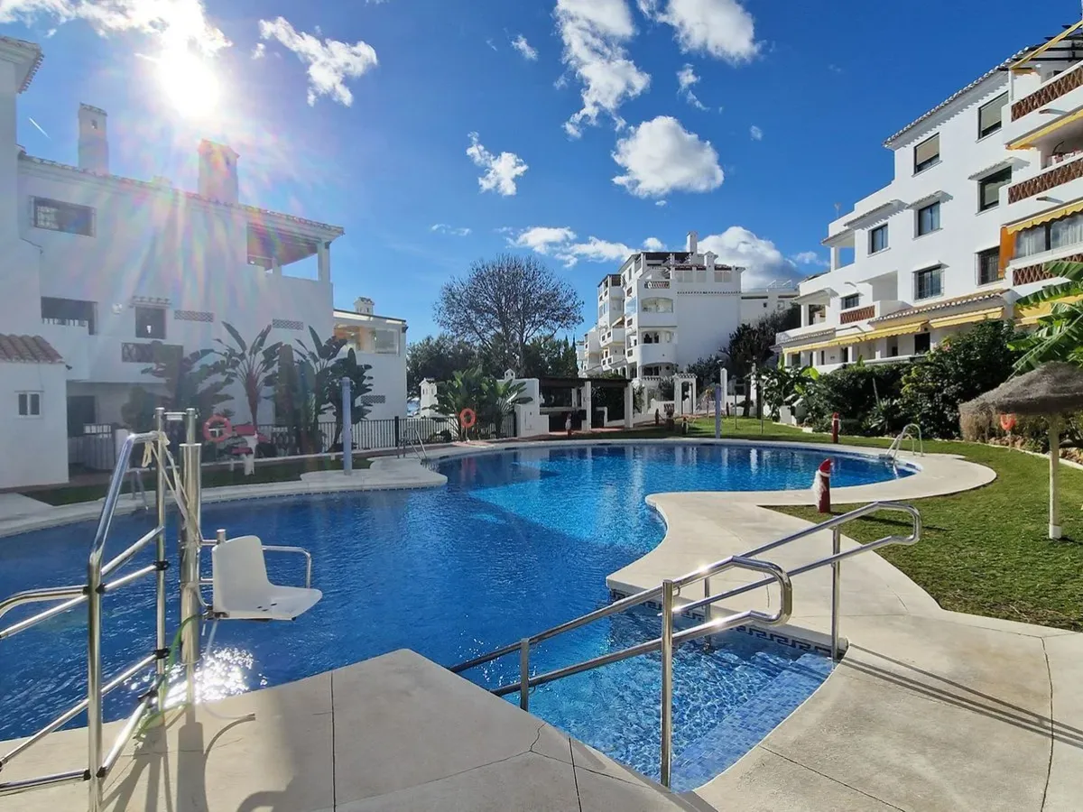 Middle Floor Apartment in Benalmadena Costa