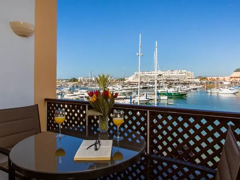 FOR SALE APARTMENT T0 PLUS 1 BEDROOM IN VILAMOURA MARINA