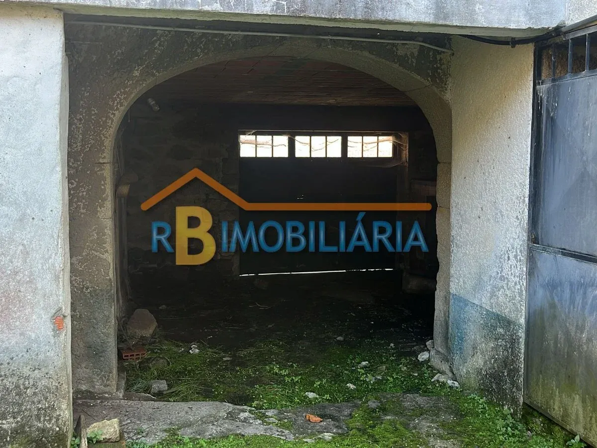 Conjunto de 2 moradias geminadas em Mansores