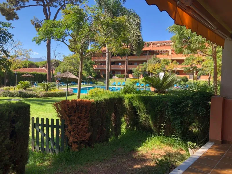 2 Dormitorio Apartamento En Venta en Elviria
