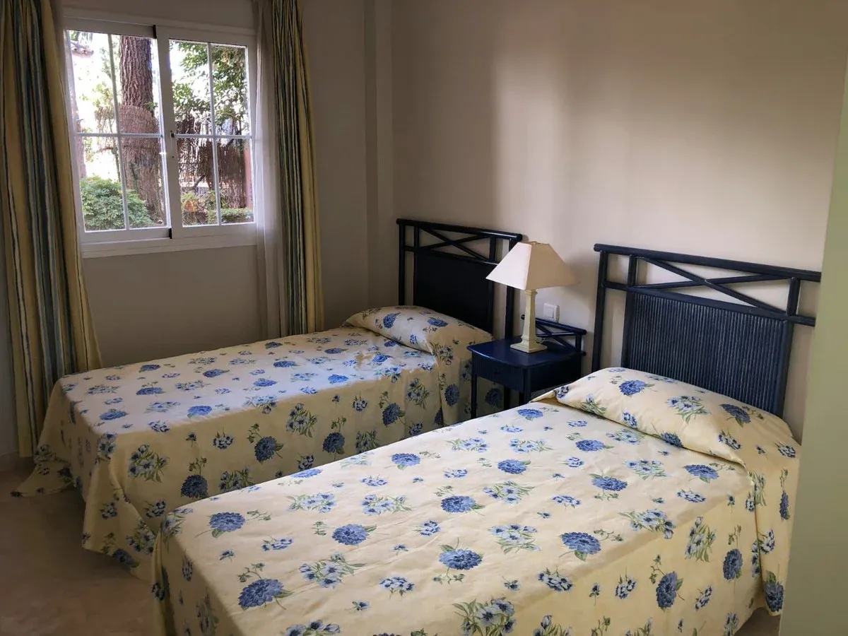 2 Dormitorio Apartamento En Venta en Elviria