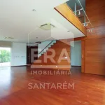 Moradia T6 com Piscina no Centro da Cidade Santarém 2