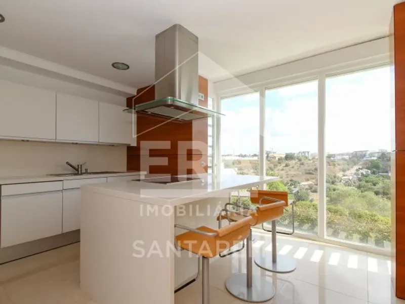 Moradia T6 com Piscina no Centro da Cidade Santarém