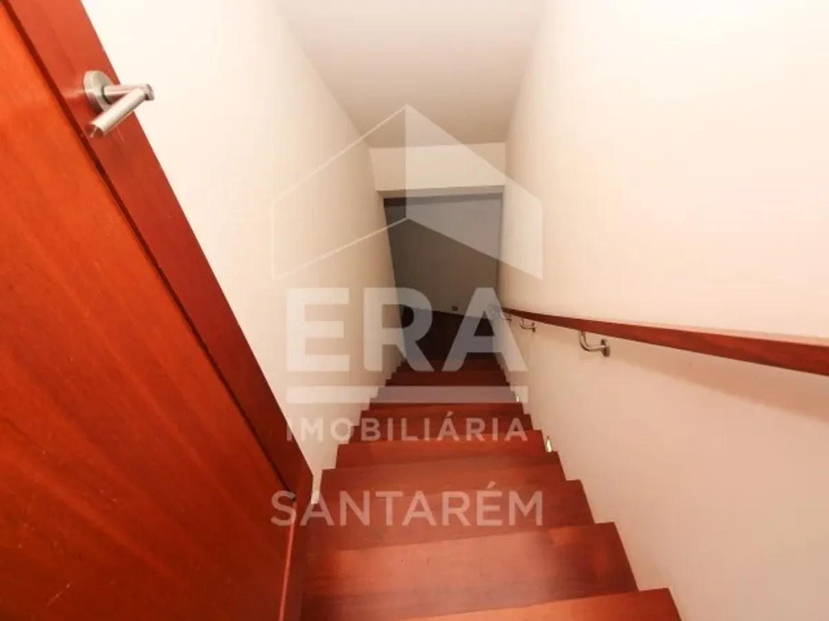 Moradia T6 com Piscina no Centro da Cidade Santarém