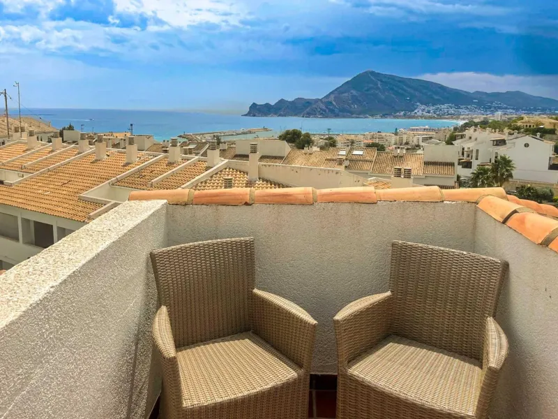 Ático Exclusivo en el Corazón de Altea con Vistas al Mar