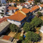 Moradia T3 em banda Famões Investimento 15