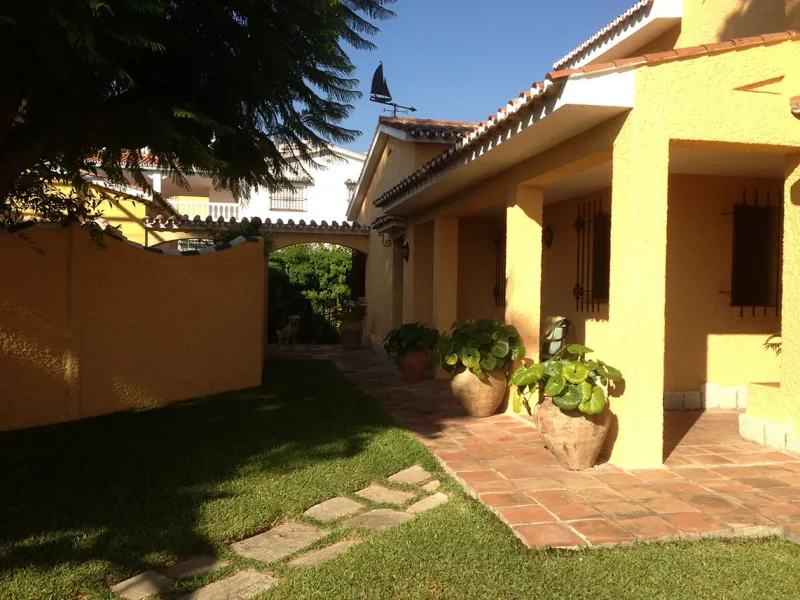 Chalet for sale in Miraflores
