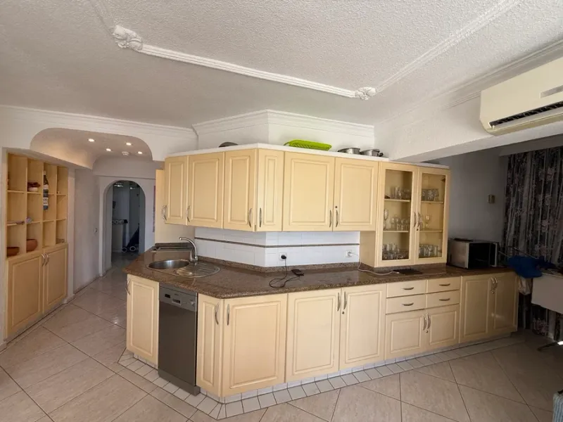 Brilliant 2 bedroom corner apartment in Santa Maria for sale