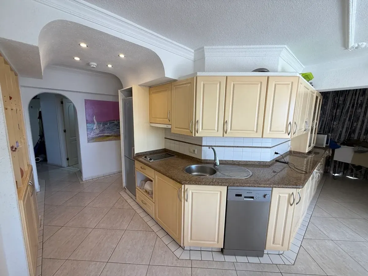 Brilliant 2 bedroom corner apartment in Santa Maria for sale