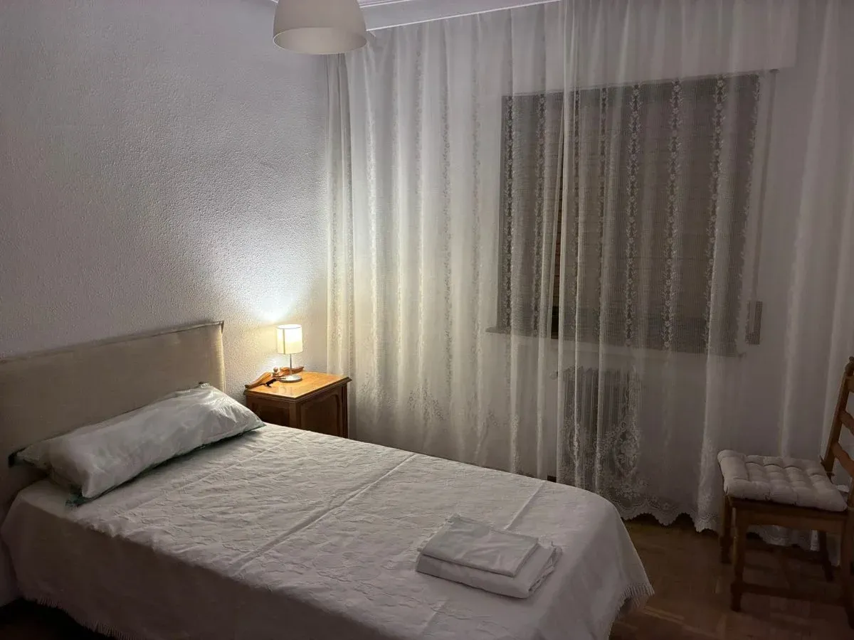 PISO DE CUATRO HABITACIONES EN SAN ROQUE