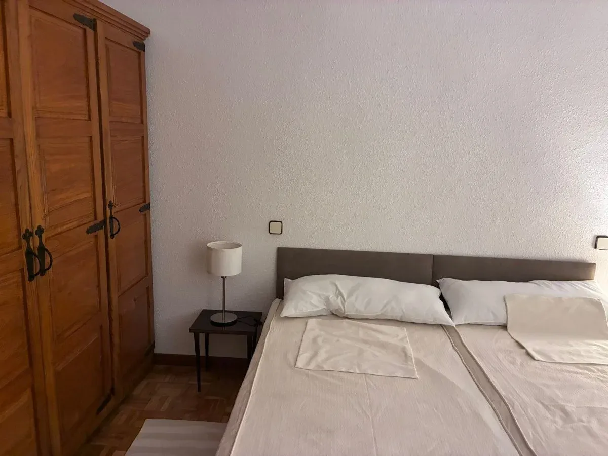 PISO DE CUATRO HABITACIONES EN SAN ROQUE