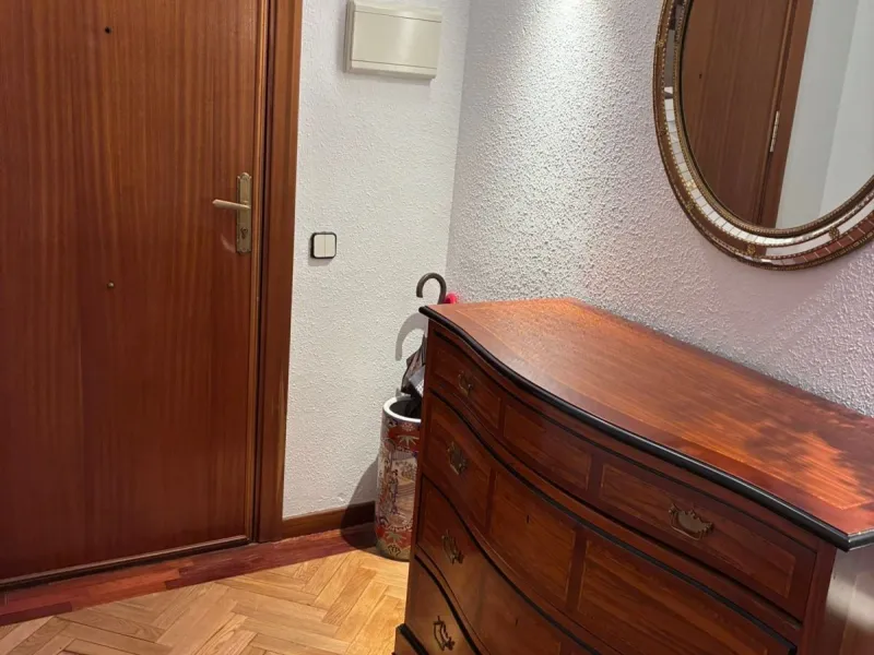 PISO DE CUATRO HABITACIONES EN SAN ROQUE