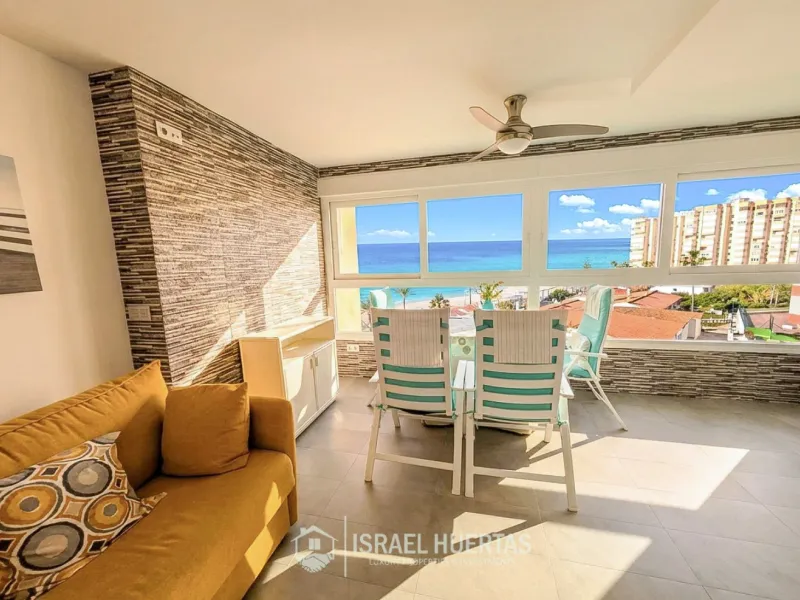 Apartamento en venta en Centro Internacional, Torrox Costa, 2 dormitorios y vistas al mar