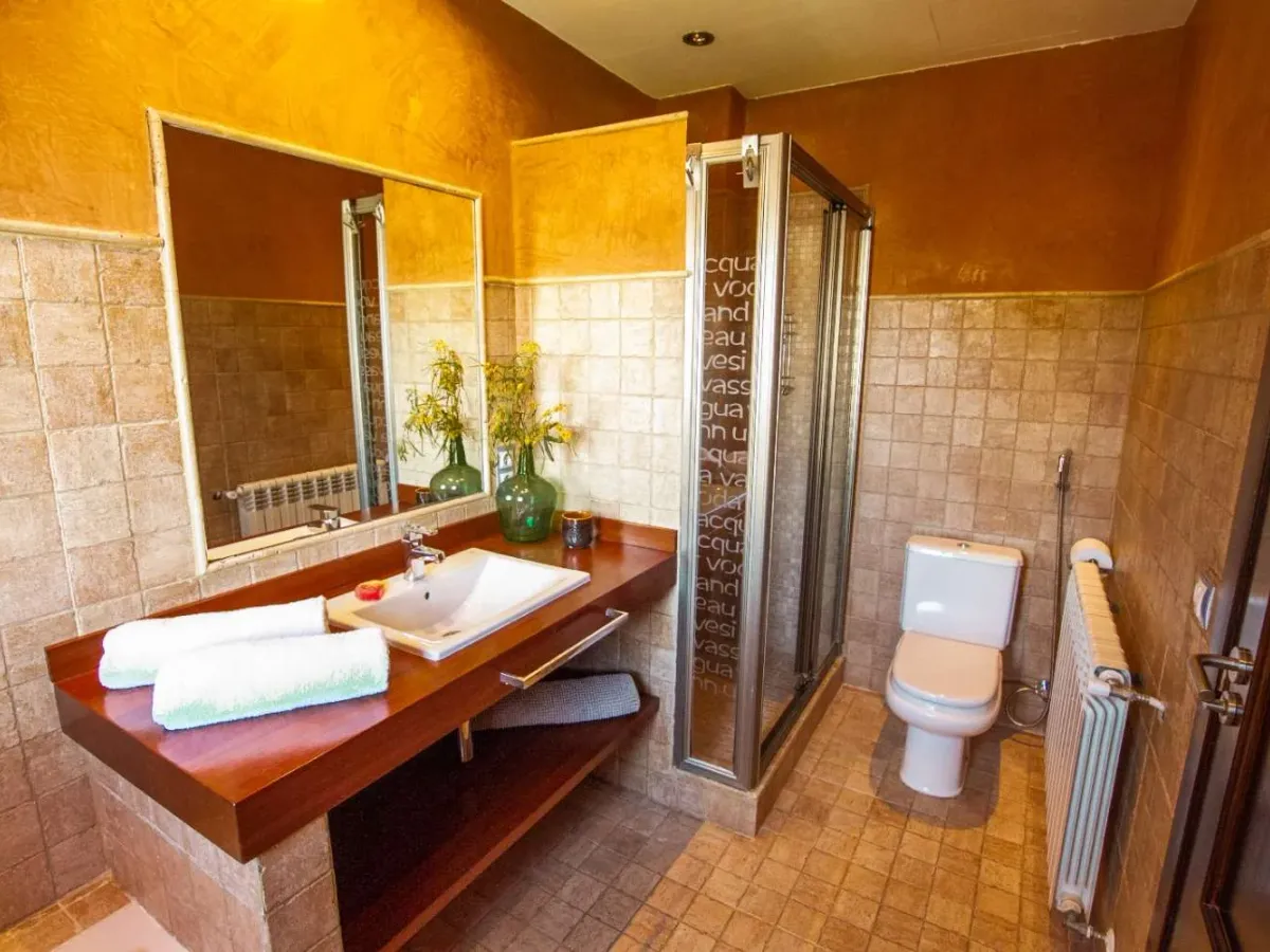 Chalet adosado en venta con piscina en Badia Gran