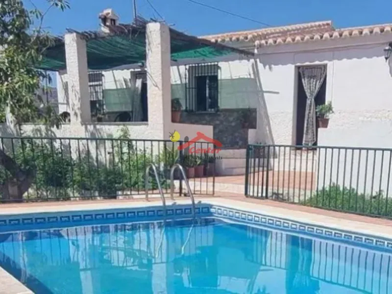 Villa en venta en Frigiliana