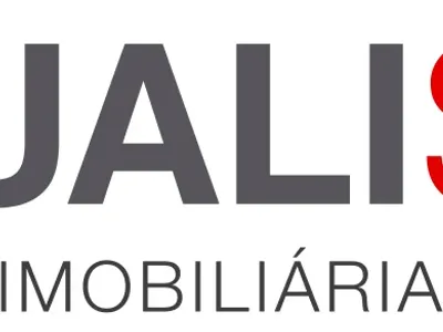 Apartamento T4 novo com logradouro e garagem em S. Vicente n