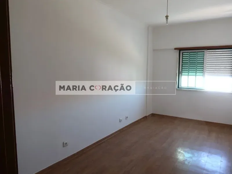 Apartamento T3 com Arrecadação