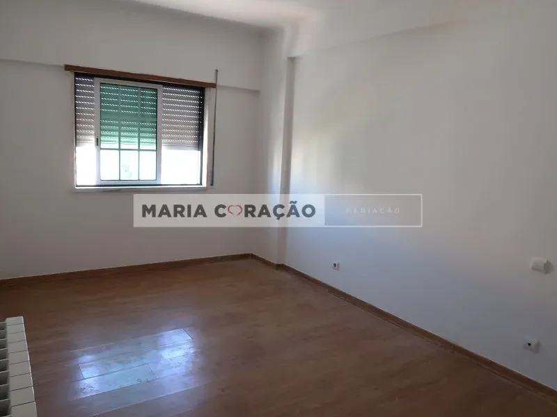 Apartamento T3 com Arrecadação