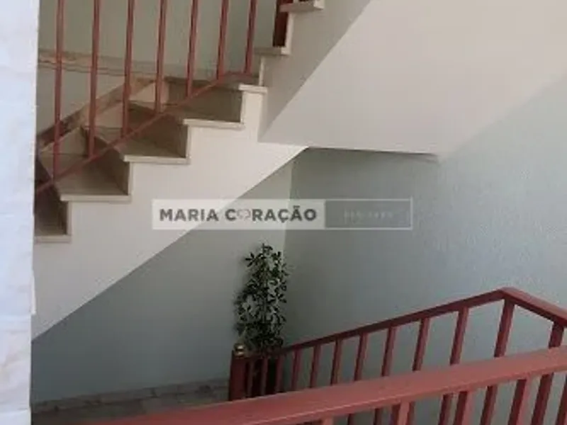 Apartamento T3 com Arrecadação