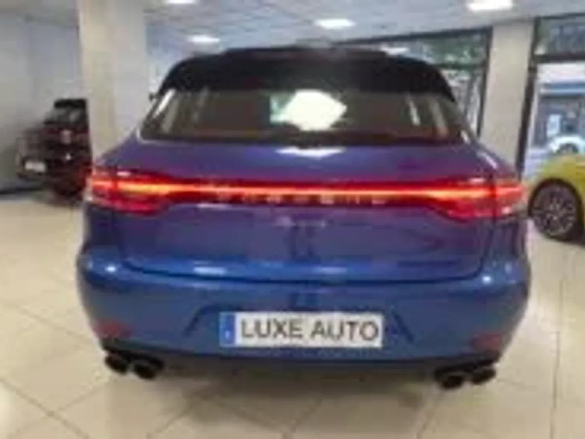 2020 Porsche Macan 2.0T 245cv