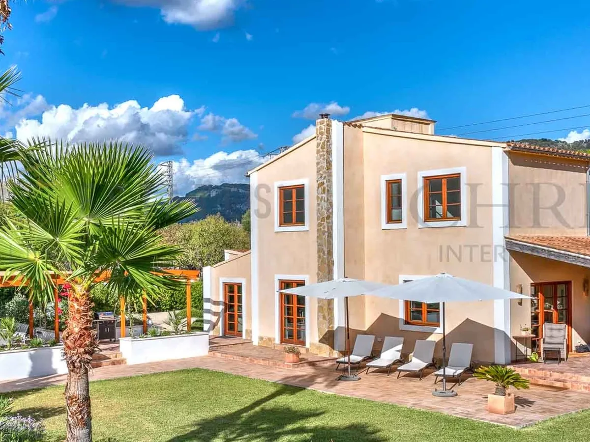 Finca in Port Andratx in Hafennähe mit schönem Garten komplett renoviert