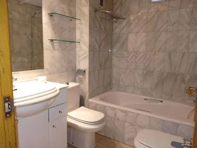 Piso en alquiler en Calle de Hernán Cortés