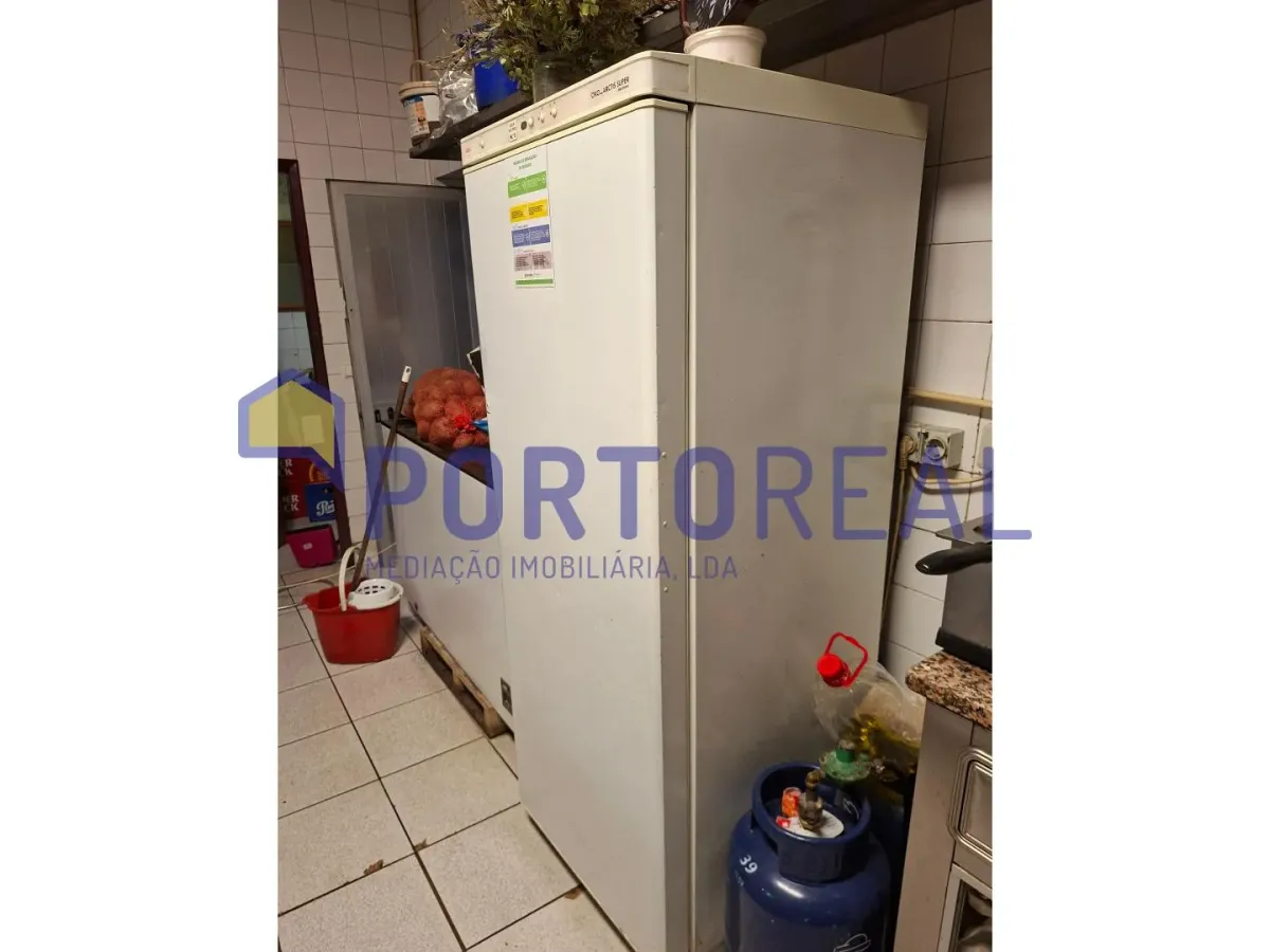 Trespasse Pastelaria em Fânzeres