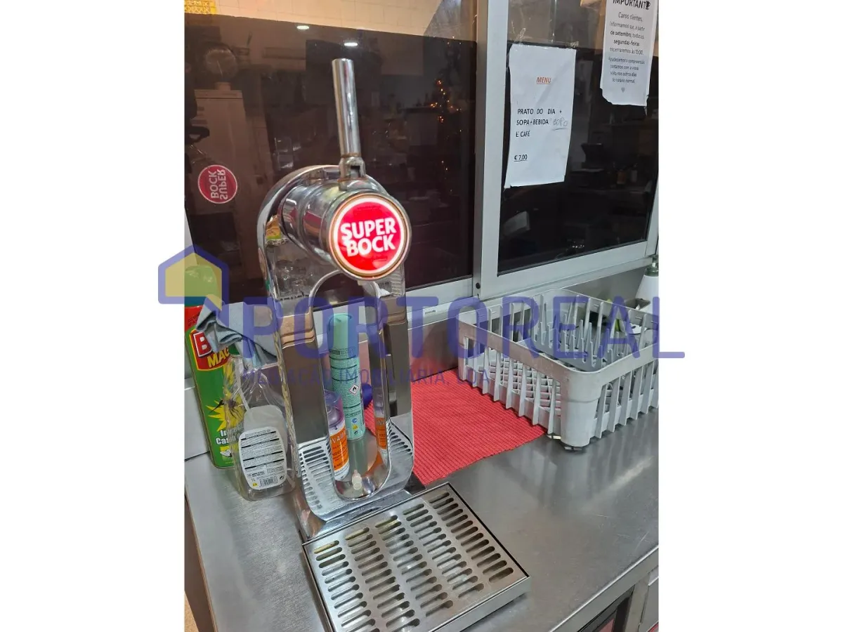 Trespasse Pastelaria em Fânzeres