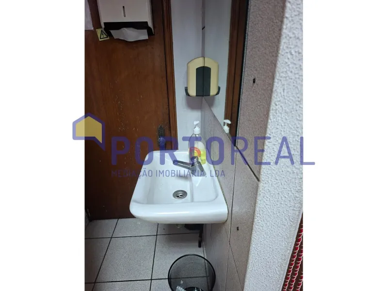 Trespasse Pastelaria em Fânzeres