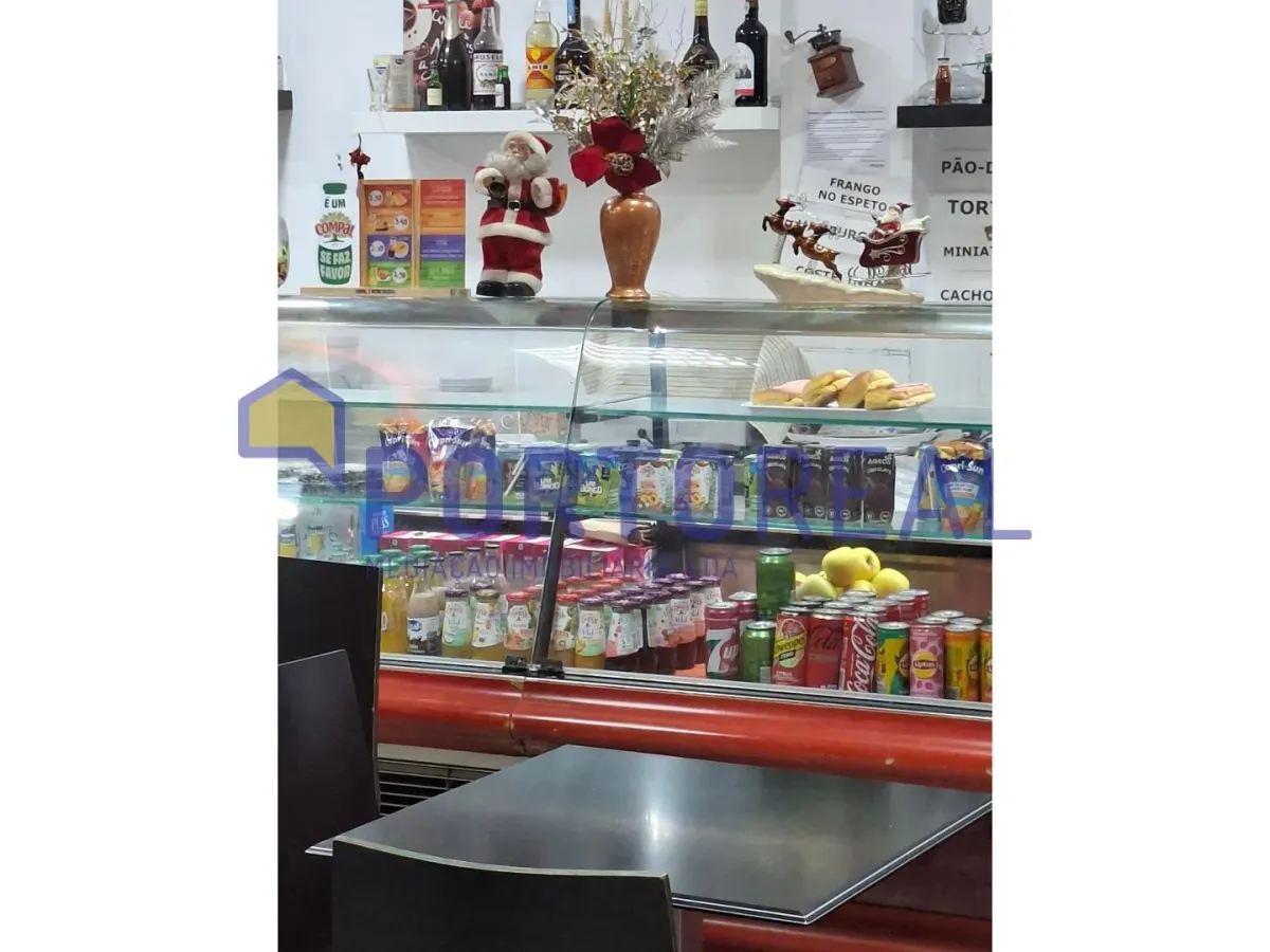 Trespasse Pastelaria em Fânzeres