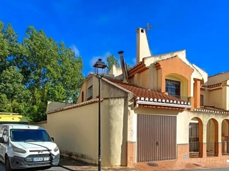 Chalet a la venta en Alfacar