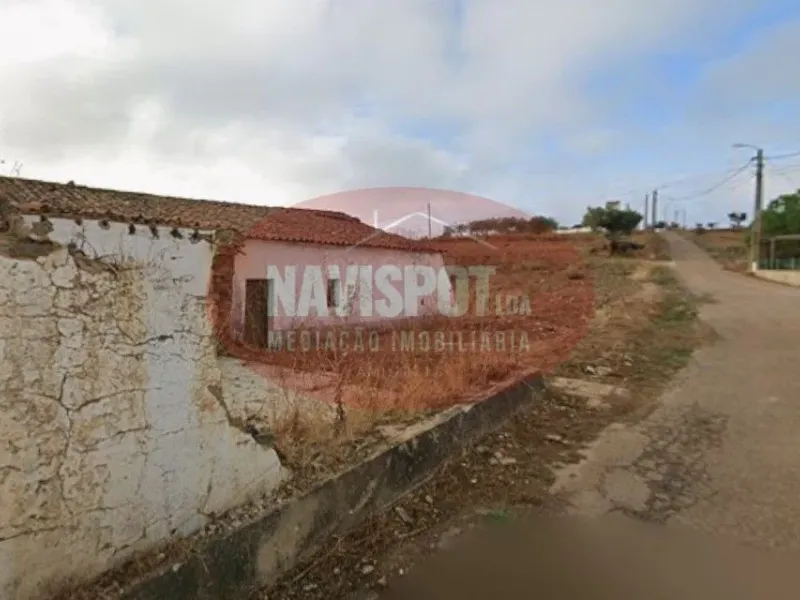 Ruina para recuperação em Casas Novas de Mares