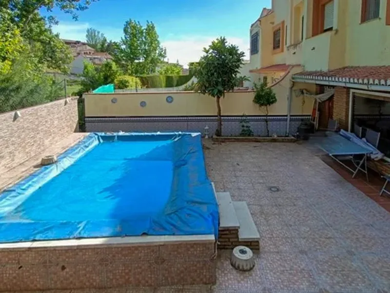 Chalet a la venta en Alfacar