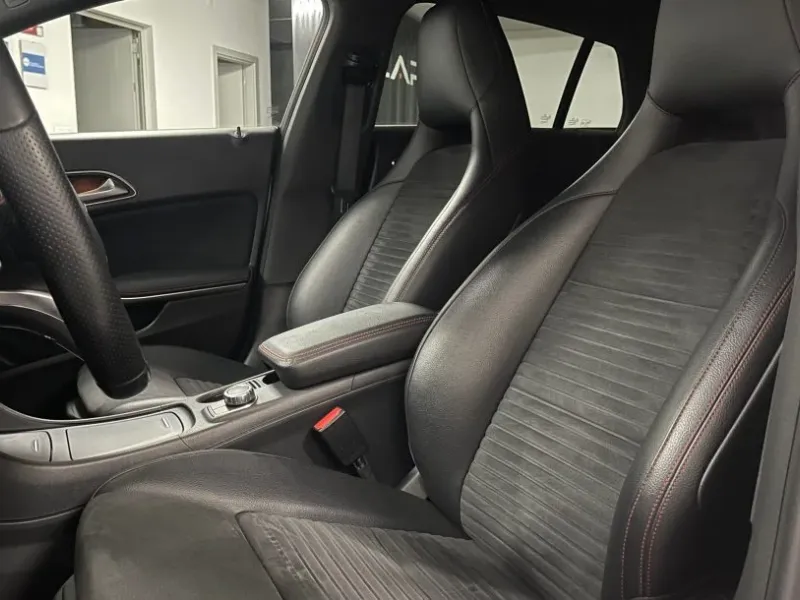 Mercedes-Benz CLA 180 Shooting Brake d 7G-DCT AMG Line