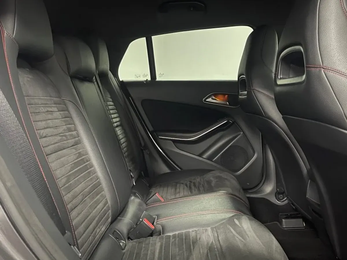 Mercedes-Benz CLA 180 Shooting Brake d 7G-DCT AMG Line