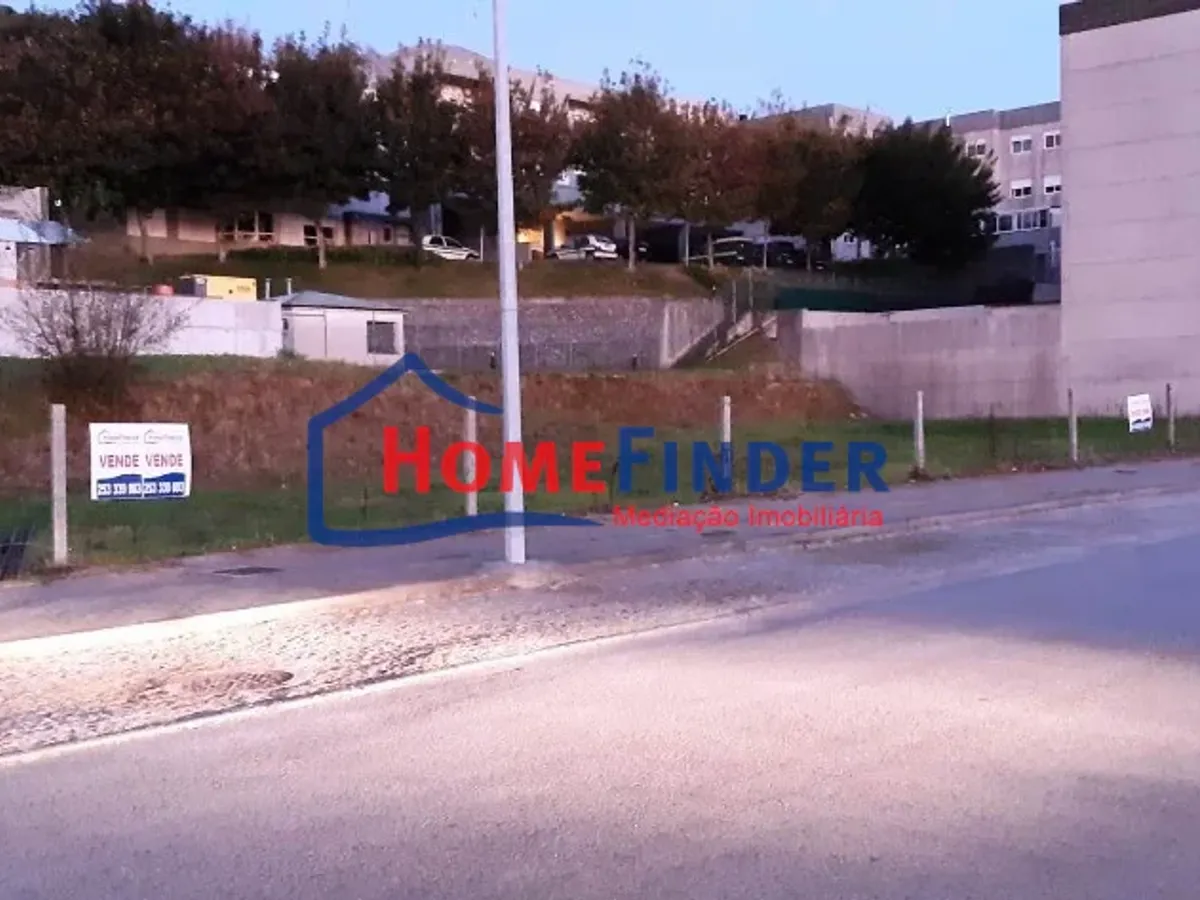 Terreno para Construção em altura na Lixa