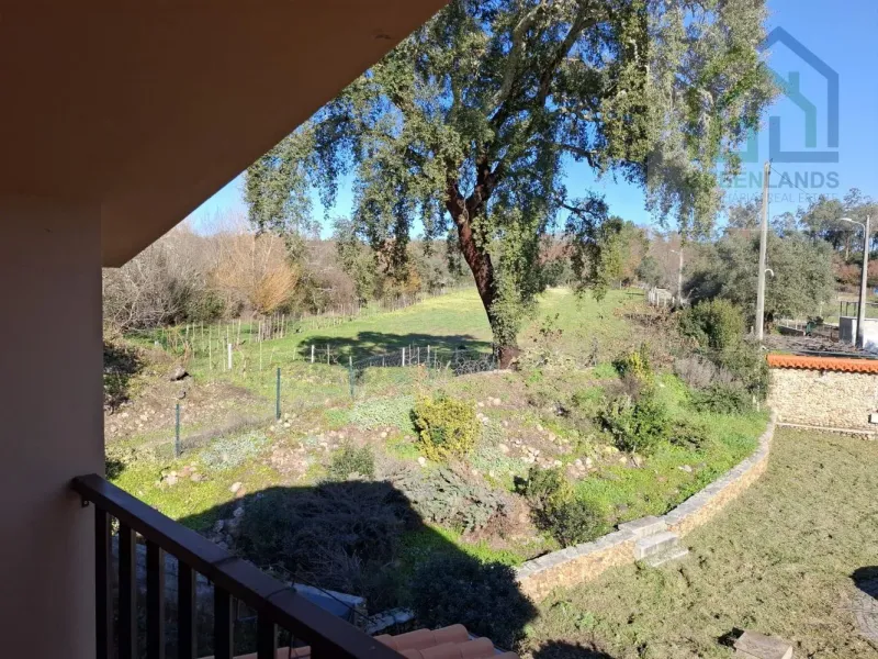 Quinta c/ casa Habitação em Sarzedo (cerca 6 mil m2)