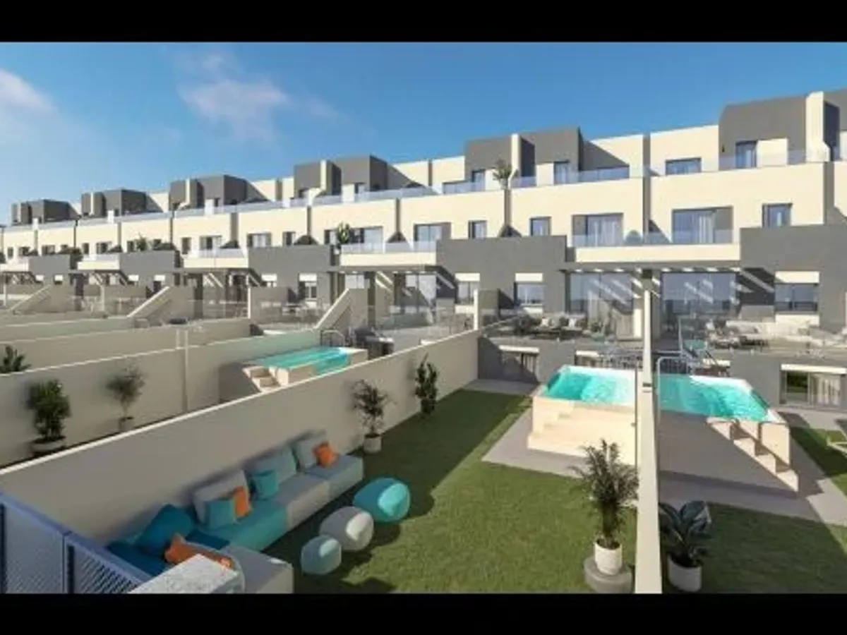 Casa adosada en Torrox Costa, venta