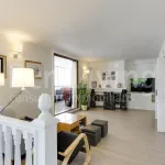 FANTÁSTICO ÁTICO SEMI-AMUEBLADO CON TERRAZA EN TRES TORRES 18