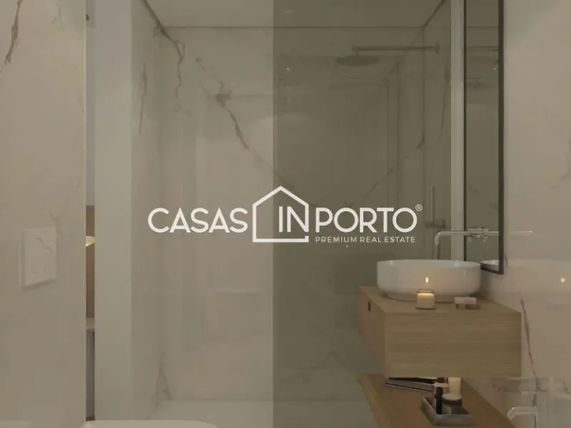 T2 Último Piso com varanda - Matosinhos Sul