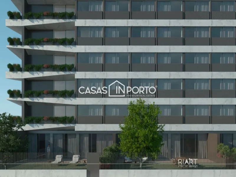 T2 Último Piso com varanda - Matosinhos Sul