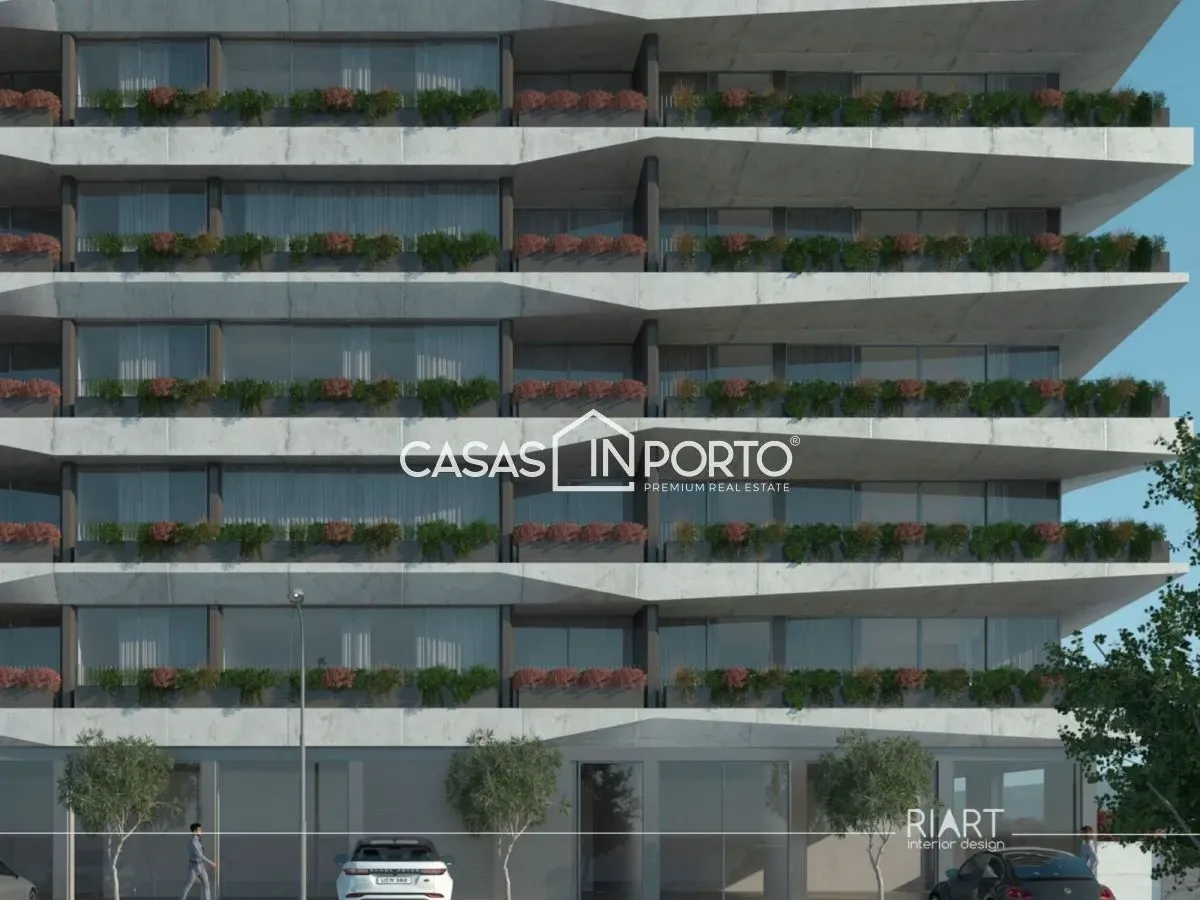 T2 Último Piso com varanda - Matosinhos Sul