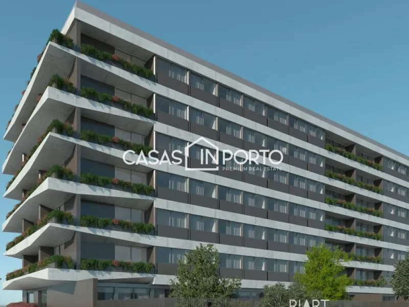 T2 Último Piso com varanda - Matosinhos Sul