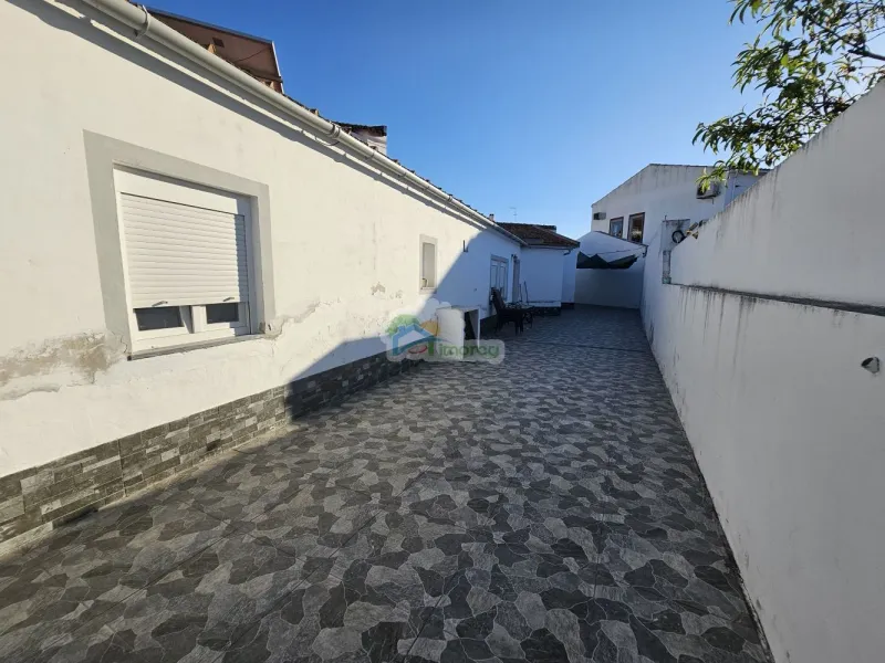 Moradia T5 no centro da cidade de Reguengos de Monsaraz