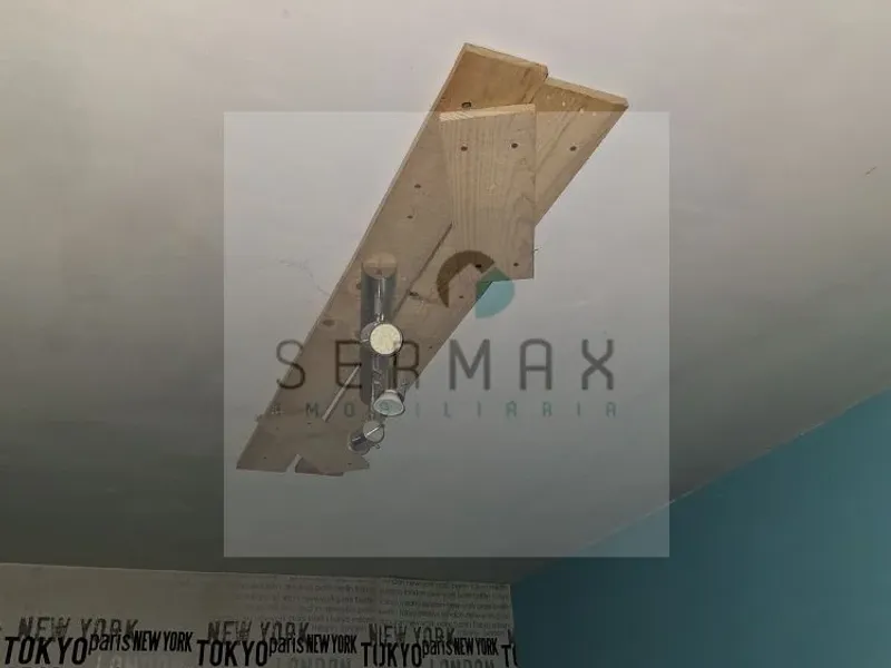 Loja na baixa, junto ao Silo Auto