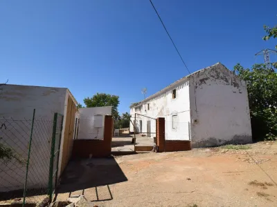 House for sale in Algarinejo