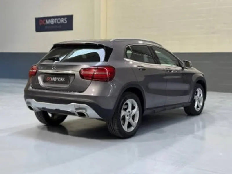 Mercedes-Benz Clase GLA GLA 180 AMG Line