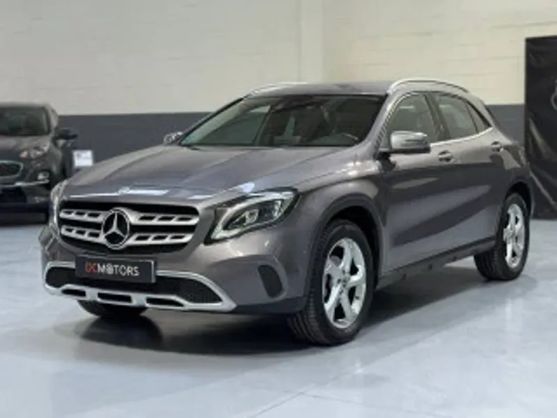 Mercedes-Benz Clase GLA GLA 180 AMG Line