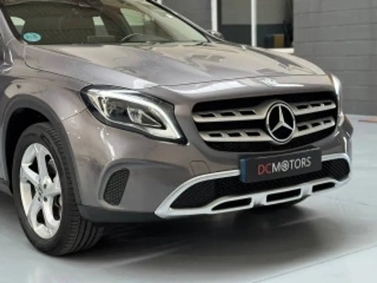 Mercedes-Benz Clase GLA GLA 180 AMG Line