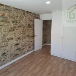 Venda de moradia M4 com espaço exterior em estado NOVO no centro da vila de Côja! 11